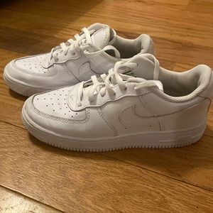 Nike Air Force 1 youth size 2.5